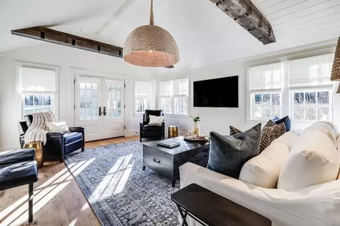 Living - 149 E Bay Rd, Barnstable, MA 02655 photo 2 of 4
