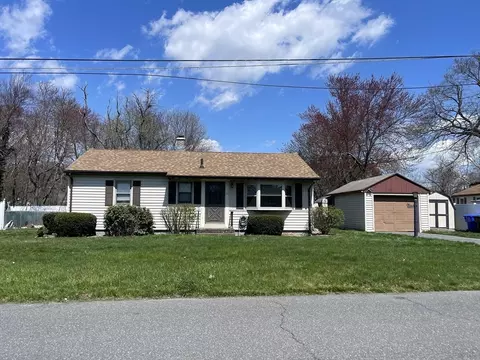 16 Gary Rd, Springfield, MA 01119 photo 2