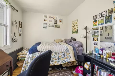 Bedroom - 18 Appleton St, Somerville, MA 02144 photo 5 of 8