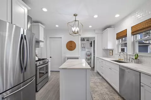 Kitchen - 6 Pilgrim Rd, Marblehead, MA 01945 photo 1 of 6