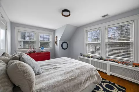 Bedroom - 6 Pilgrim Rd, Marblehead, MA 01945 photo 5 of 6