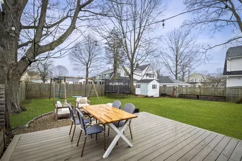 Exterior - 6 Pilgrim Rd, Marblehead, MA 01945 photo 5 of 11