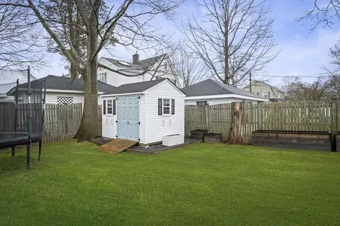 Exterior - 6 Pilgrim Rd, Marblehead, MA 01945 photo 6 of 11