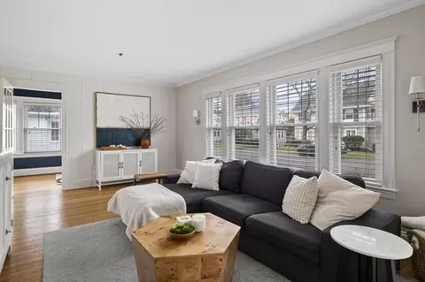 Bedroom - 6 Pilgrim Rd, Marblehead, MA 01945 photo 1 of 6