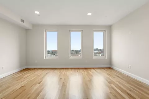 16 Taber St #604, Roxbury, MA 02119
