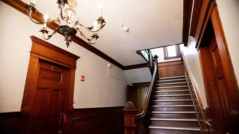 Entry Way - 495 Appleton St, Holyoke, MA 01040 photo 1 of 6