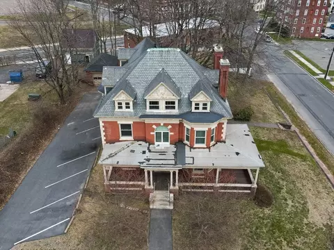 Exterior - 495 Appleton St, Holyoke, MA 01040 photo 4 of 4