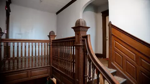 Entry Way - 495 Appleton St, Holyoke, MA 01040 photo 2 of 6