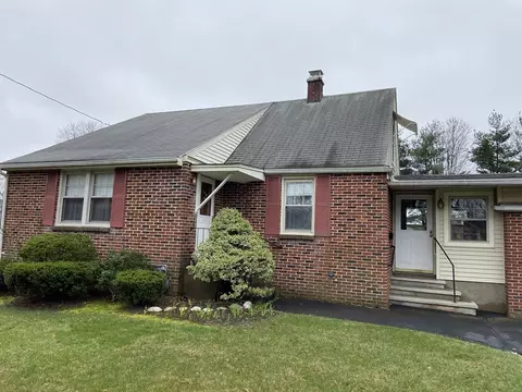 93 Beauregard Ter, Chicopee, MA 01020