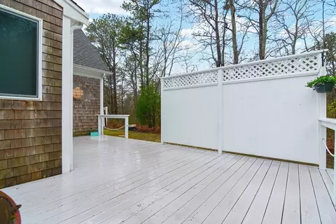 Exterior - 8 Wilann Rd, Mashpee, MA 02649 photo 5 of 10