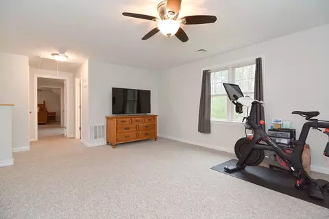 Bedroom - 8 Wilann Rd, Mashpee, MA 02649 photo 8 of 10