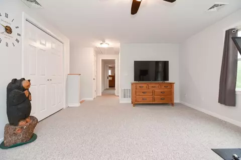 Bedroom - 8 Wilann Rd, Mashpee, MA 02649 photo 10 of 10