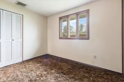 Bedroom - 6 Sycamore St, Danvers, MA 01923 photo 6 of 6
