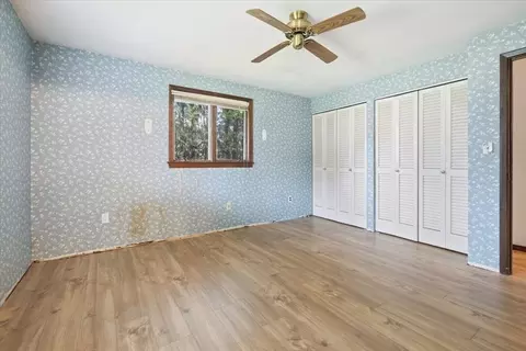 Bedroom - 6 Sycamore St, Danvers, MA 01923 photo 2 of 6