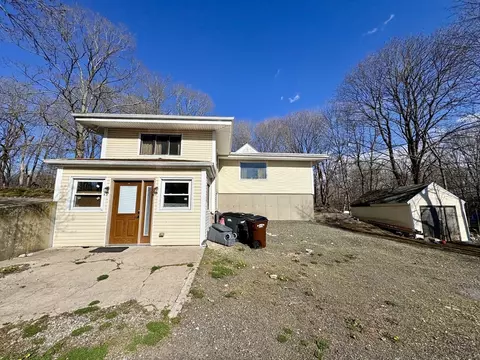 222 E Main St, Georgetown, MA 01833