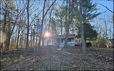 11 Bray St, Gloucester, MA 01930