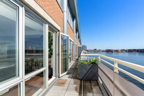 3 Battery Wharf #3606, Boston, MA 02109
