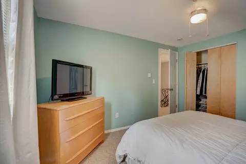 Bedroom - 16 Warebrook Vlg, Ware, MA 01082 photo 2 of 3