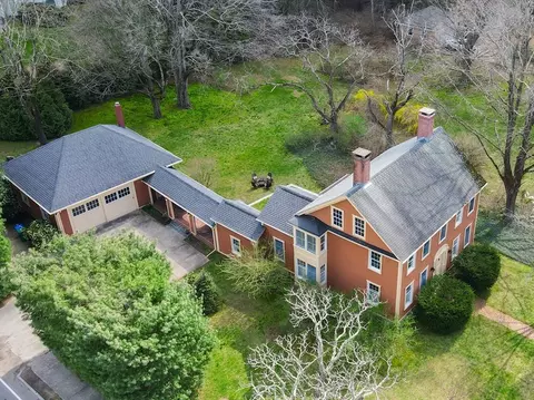 368 S Main St, Attleboro, MA 02703