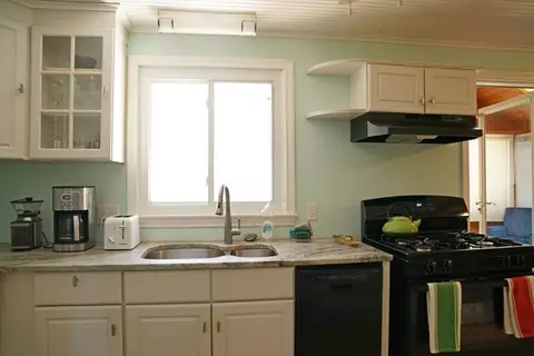 Kitchen - 233 Park St, Easthampton, MA 01027 photo 2 of 3