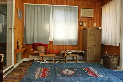Bedroom - 233 Park St, Easthampton, MA 01027 photo 1 of 5