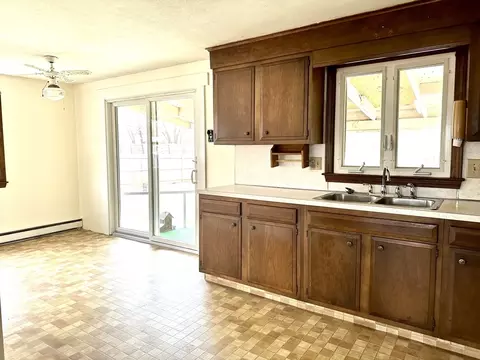 Kitchen - 88 Pondview Dr, Ludlow, MA 01056 photo 3 of 4
