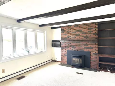 Living - 88 Pondview Dr, Ludlow, MA 01056 photo 1 of 4