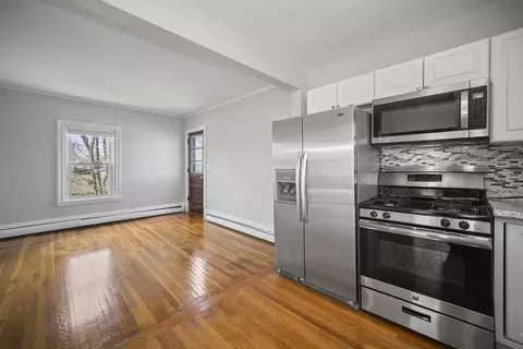 Kitchen - 465 High St, Dedham, MA 02026 photo 4 of 5