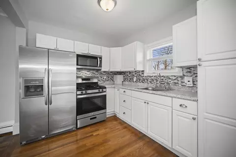 Kitchen - 465 High St, Dedham, MA 02026 photo 3 of 5