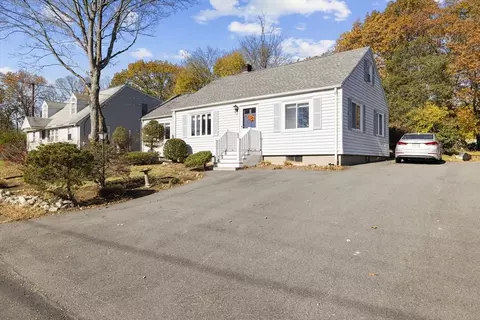51 Appleton St, Saugus, MA 01906