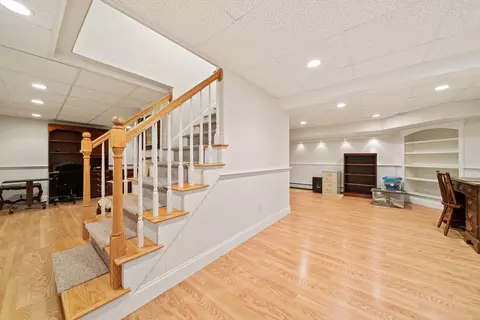Entry Way - 35 Waterfield Rd, Barnstable, MA 02655 photo 1 of 1