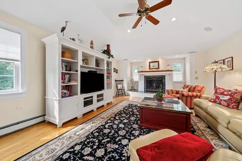 Living - 35 Waterfield Rd, Barnstable, MA 02655 photo 4 of 7