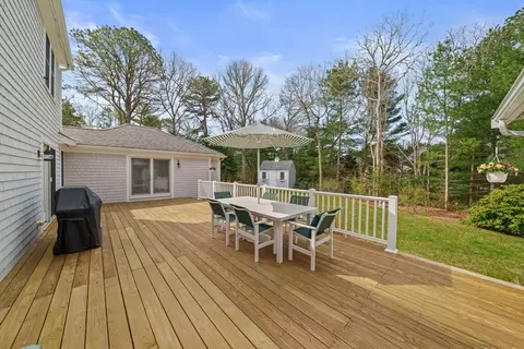 Exterior - 35 Waterfield Rd, Barnstable, MA 02655 photo 5 of 7