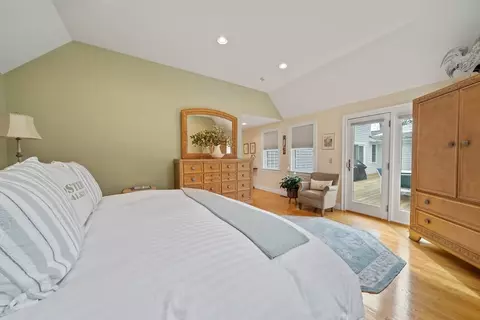 Bedroom - 35 Waterfield Rd, Barnstable, MA 02655 photo 2 of 5
