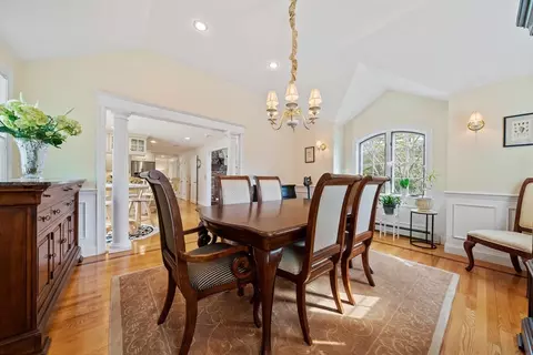 Dining - 35 Waterfield Rd, Barnstable, MA 02655 photo 2 of 3