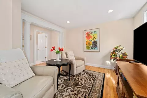 Living - 35 Waterfield Rd, Barnstable, MA 02655 photo 2 of 7
