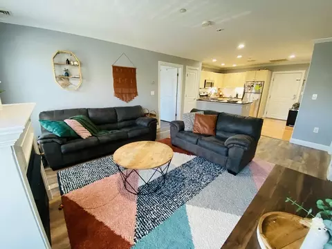 8 Crowninshield St #113, Peabody, MA 01960