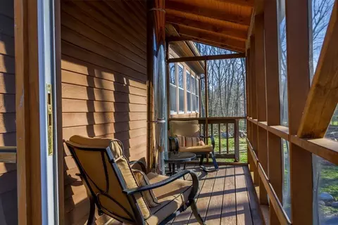 Exterior - 170 Laurel Hill Rd, Westhampton, MA 01027 photo 3 of 15