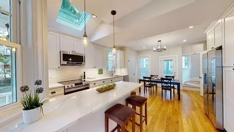102 Thurston St #R, Somerville, MA 02145