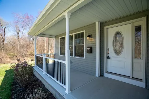 Exterior - 81 Fairhaven Dr, Springfield, MA 01151 photo 9 of 10