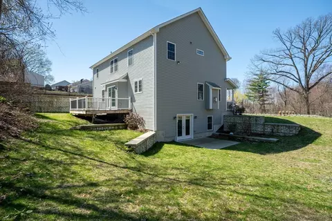 Exterior - 81 Fairhaven Dr, Springfield, MA 01151 photo 5 of 10