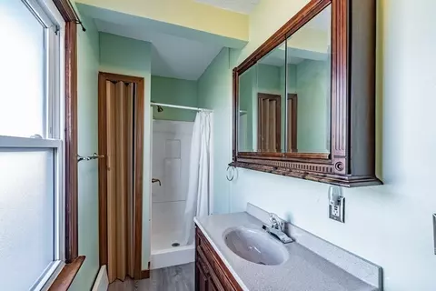 Bath - 111 Pine St, Ludlow, MA 01056 photo 2 of 2