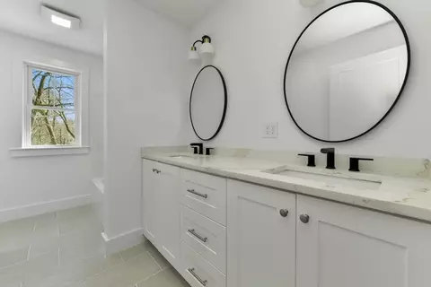 Bath - 41 Barrows St, Dedham, MA 02026 photo 2 of 5