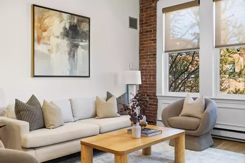 167 Commonwealth Ave #6, Boston, MA 02116