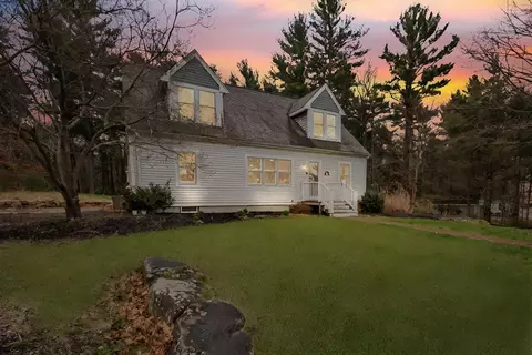 303 Lake Shore Dr, Duxbury, MA 02332