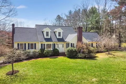 55 Woods Xing, Holliston, MA 01746