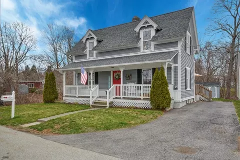 8 Nelson Pl, Grafton, MA 01536