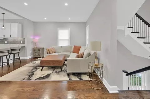 41 School St #2, Boston, MA 02124