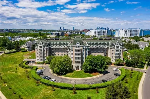 100 Marina Dr #105, Quincy, MA 02171