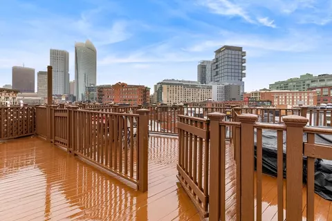 101 Prince St #2, Boston, MA 02113